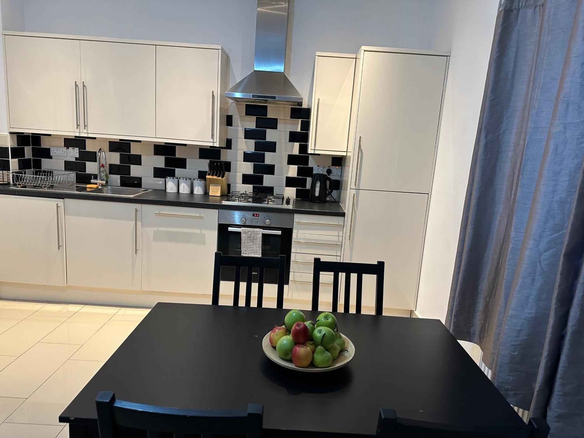 Westferry Hotel Лондон Екстериор снимка